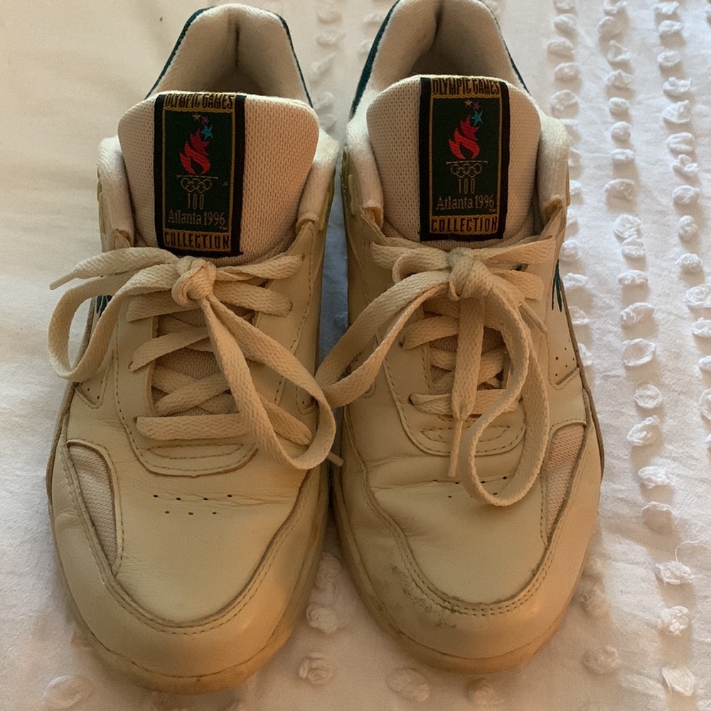 Vintage Reeboks - Picture 2 of 6